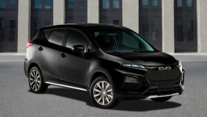 Evo-4_black_ambientata