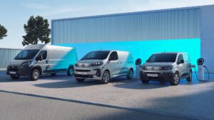 PEUGEOT_LCV_RANGE_2023_BEV_DESKTOP