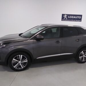 PEUGEOT 3008 SUV