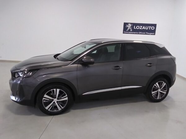 PEUGEOT 3008 SUV