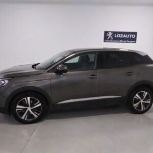 PEUGEOT 3008 SUV